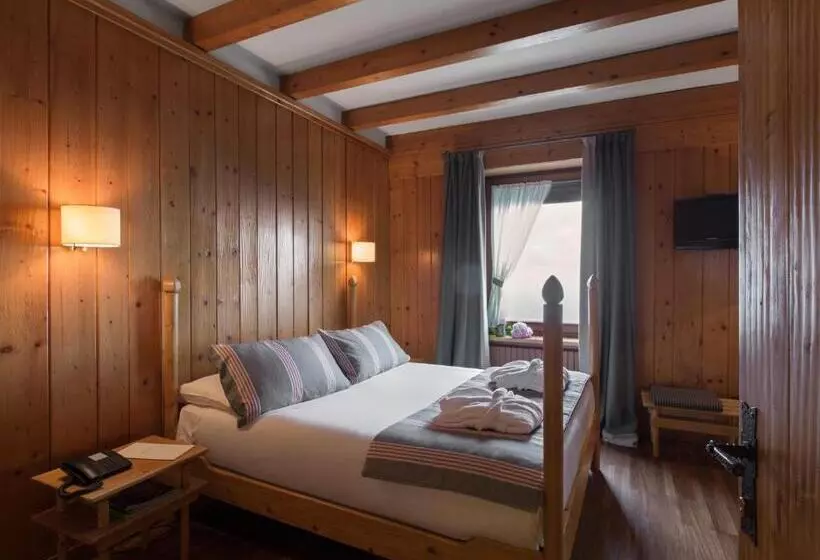 Juniorsviitti, Albergo Ristorante Bucaneve