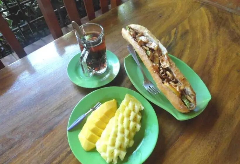 اتاق استاندارد سه نفره, Greenpark Village Guesthouse