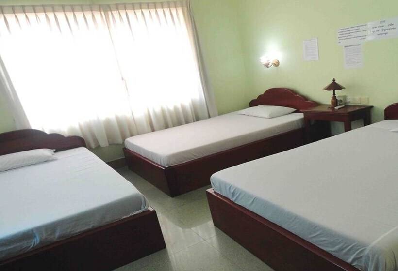 اتاق استاندارد سه نفره, Greenpark Village Guesthouse