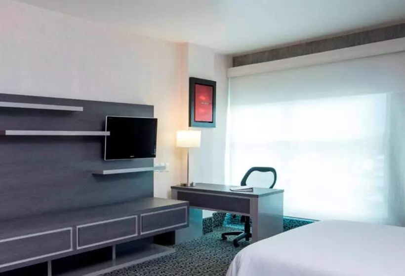 Standard-huone, Holiday Inn Express & Suites Queretaro, An Ihg