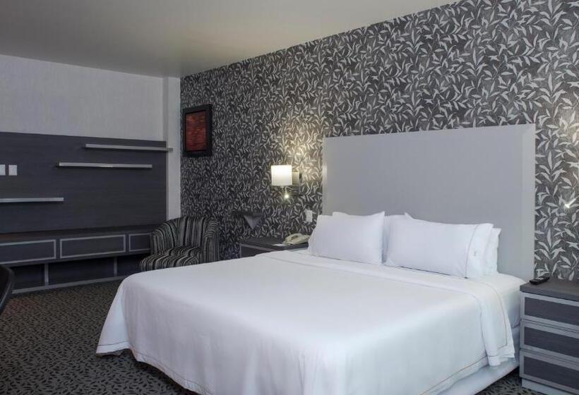 Стандартный Номер Кровать Кинг, Holiday Inn Express & Suites Queretaro, An Ihg