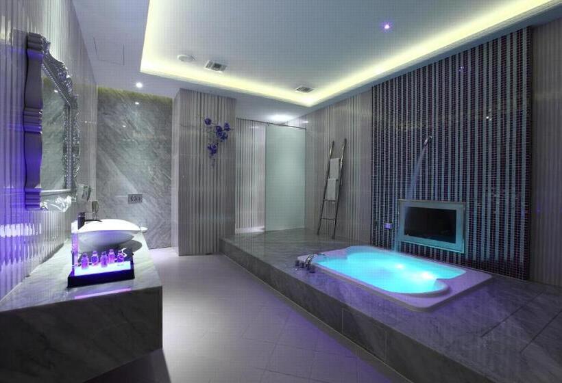 Standard Room, Icloud Luxury Resort &