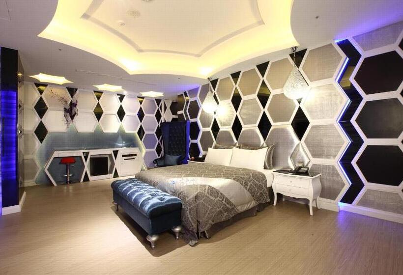 Standard Room, Icloud Luxury Resort &