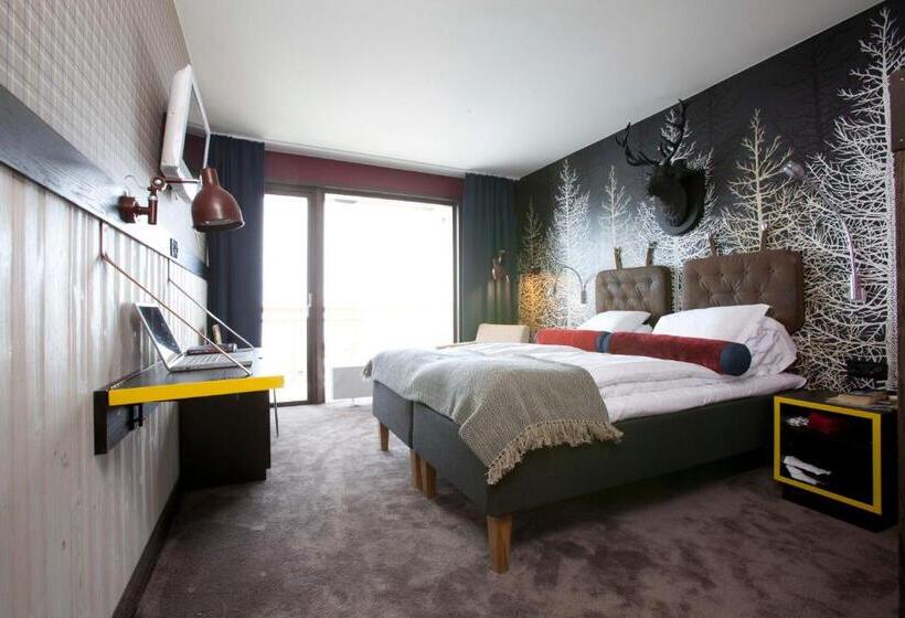 スタンダードルーム, Langley Hôtel Tango