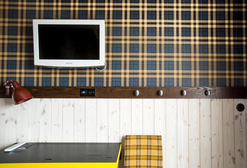 スタンダードルーム, Langley Hôtel Tango