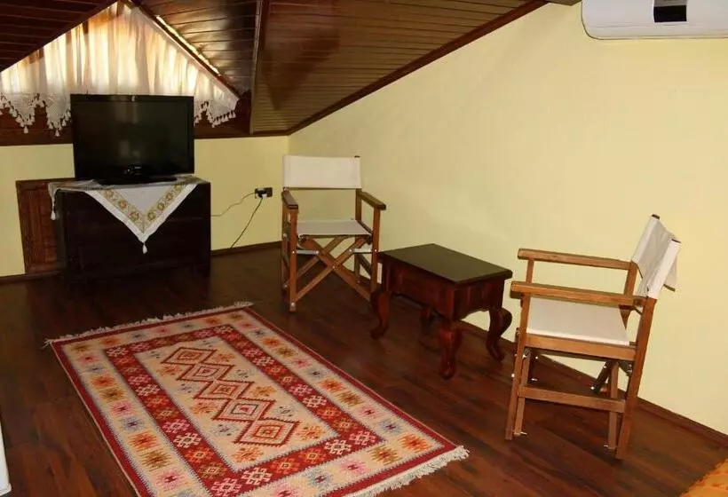اتاق خانوادگی, Kybele Hotel Gocek