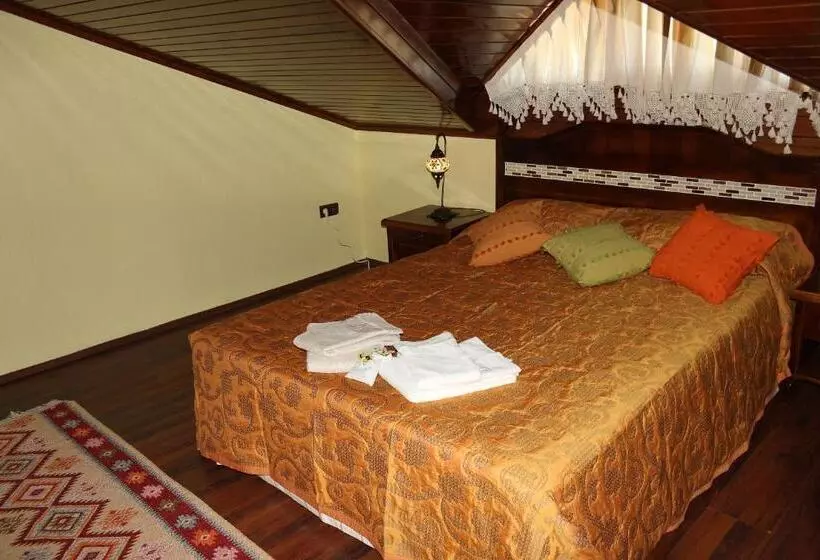 اتاق خانوادگی, Kybele Hotel Gocek