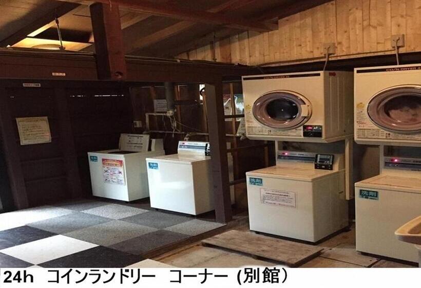 バスルーム共有のトリプルスタンダード, Resort Villa Shiozawasanso