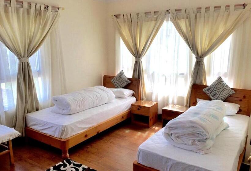 اتاق استاندارد, Shakya House