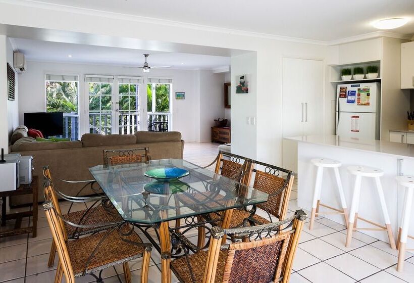 带花园景观及2个卧室的公寓, Sandy Beach Resort