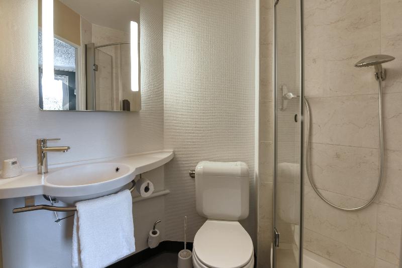 Четырехместный Номер Стандарт, B&b Hotel Brive La Gaillarde