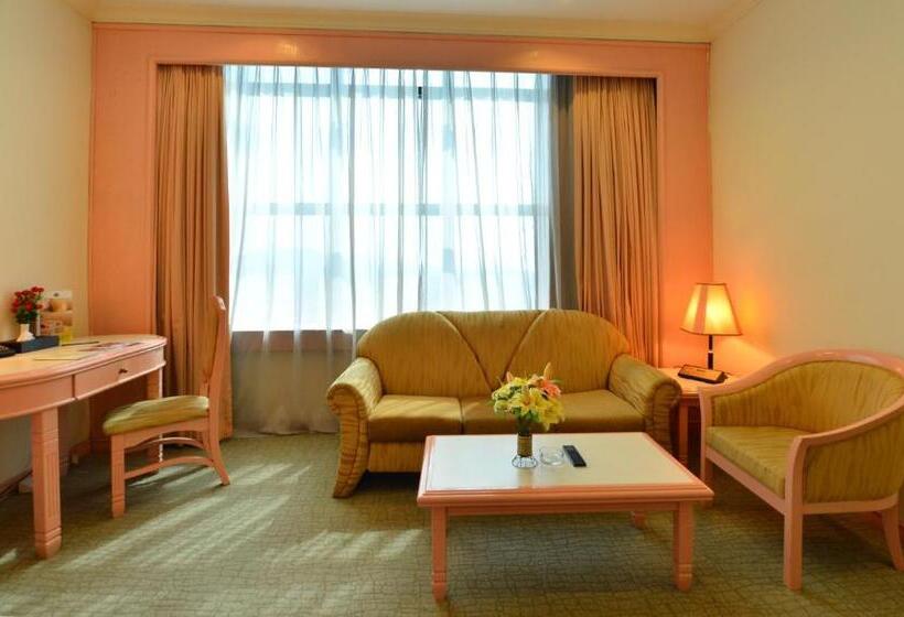 小型套房, Emerald Puteri