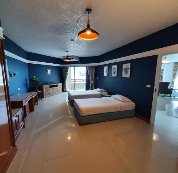 سوییت سوپریور با چشم‌انداز دریا, Markland Beach View