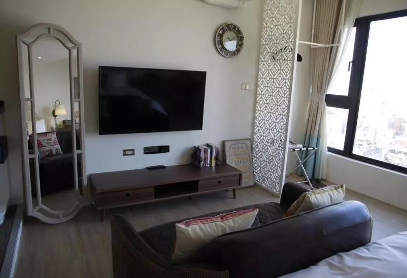 اتاق لوکس, Nk Hostel