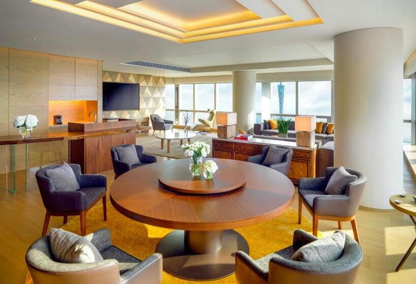 Люкс, Park Hyatt Guangzhou