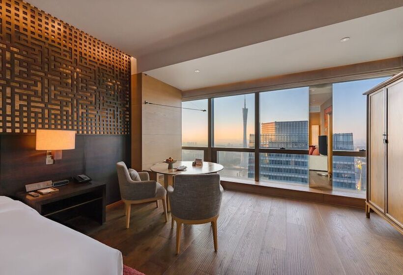 Номер Стандарт Двуспальная Кровать Вид на Парк, Park Hyatt Guangzhou