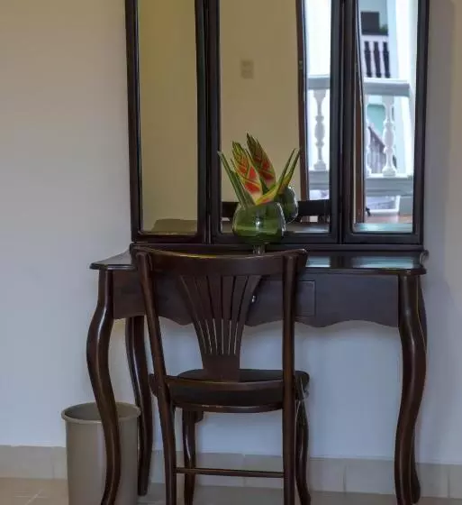 اتاق سوپریور, Real La Merced