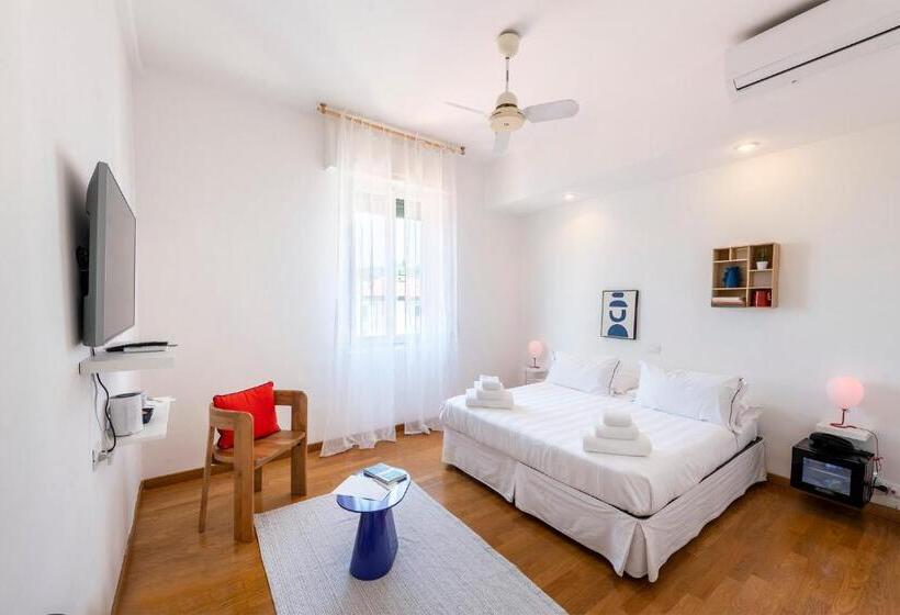 غرفة قياسية, San Michele