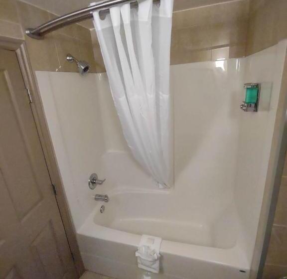 스탠다드 룸, Days Inn & Suites By Wyndham Fort Saskatchewan