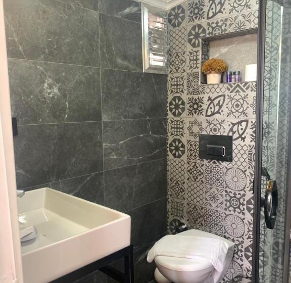 テラス付き１ベッドルームアパートメント, Tom Square Boutique