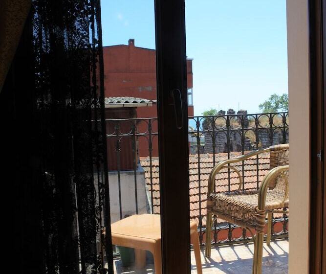 オーシャンビュースイート, Tom Square Boutique