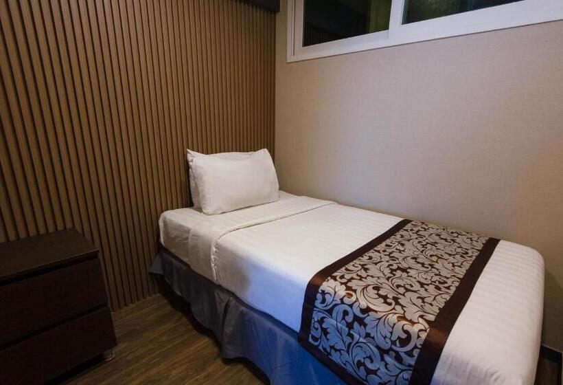 جناح إدارى, Xenia