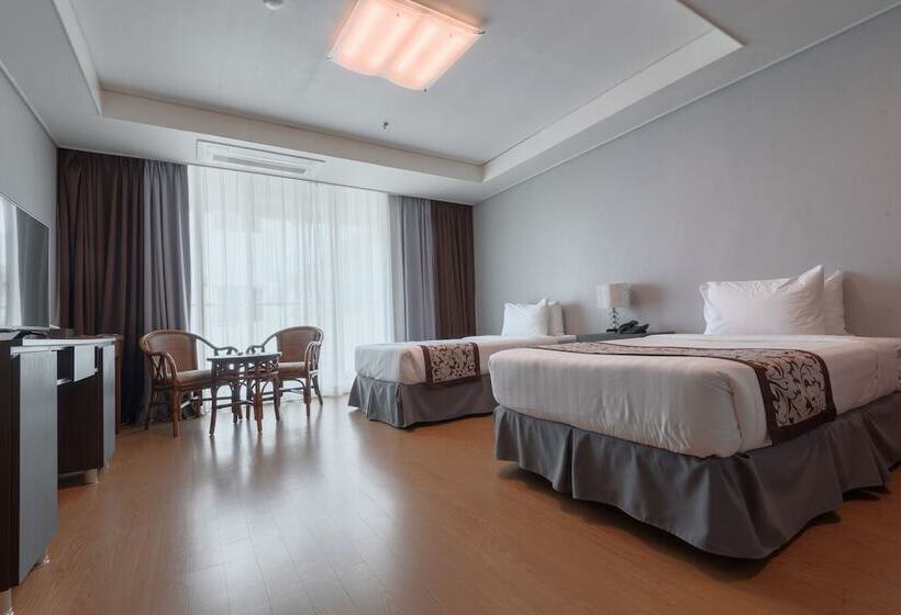 غرفة ديلوكس, Xenia