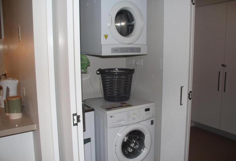 דירת שני חדרים, Link Portside Wharf Apartment