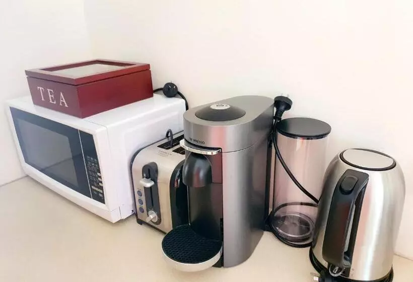 Deluxe Kolmen Hengen Huone, Rockhampton Palms Motor Inn