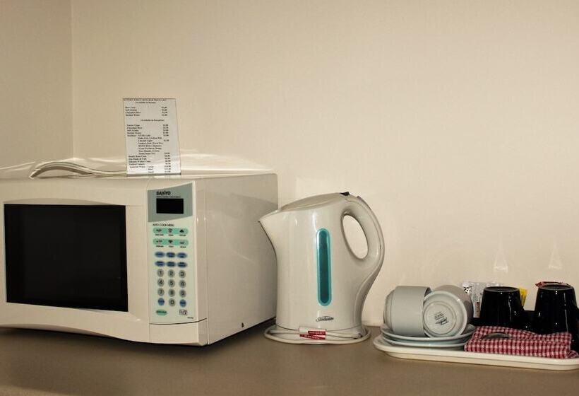 اتاق خانوادگی, Rockhampton Palms Motor Inn