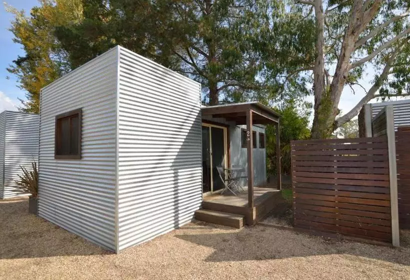 スタンダードバンガロー, Myrtleford Motel On Alpine