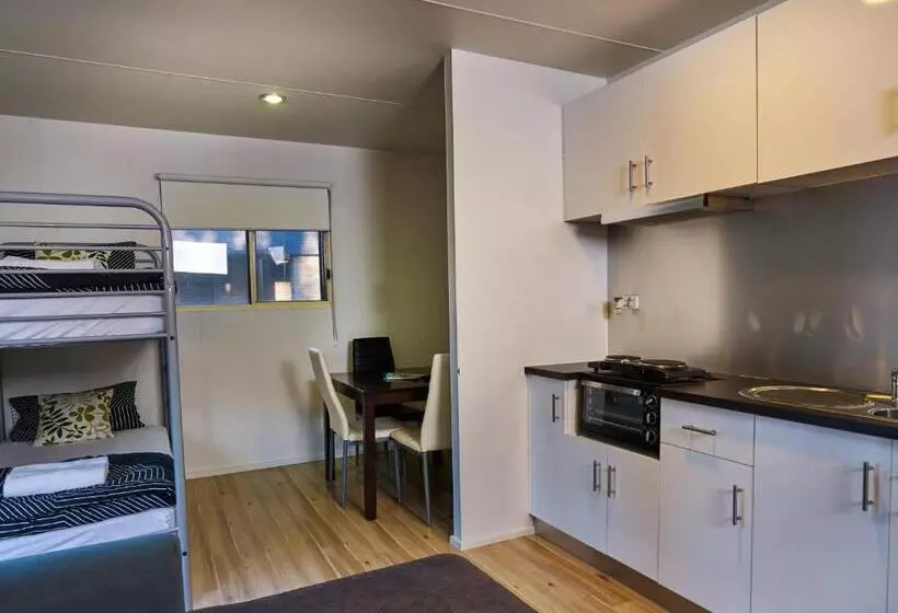 スタンダードバンガロー, Myrtleford Motel On Alpine