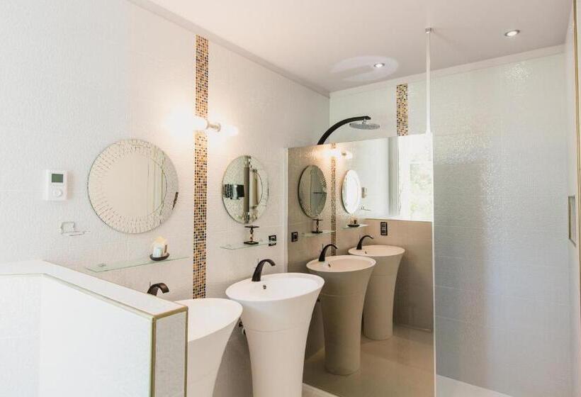 标准间, Chateau De Maraval