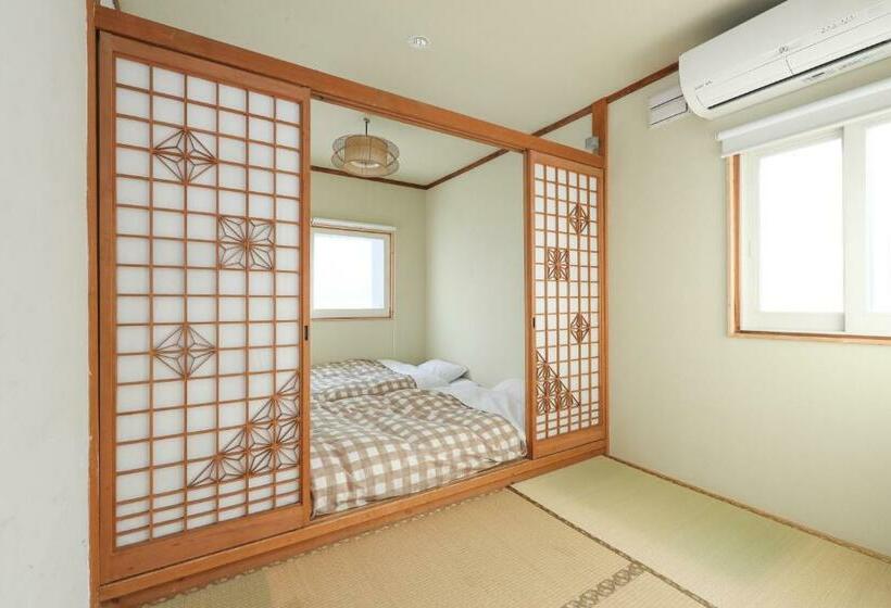 Camera Standard, Sappolodge