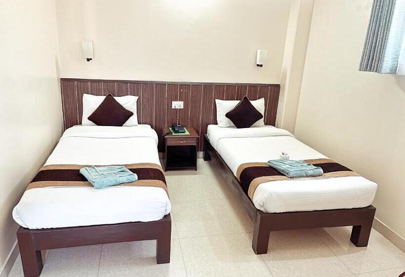 اتاق اکونومی, Pokhara Tourist Home