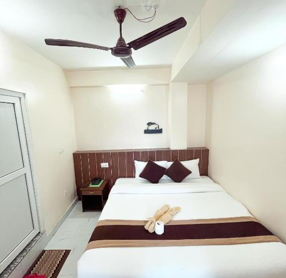 اتاق لوکس, Pokhara Tourist Home