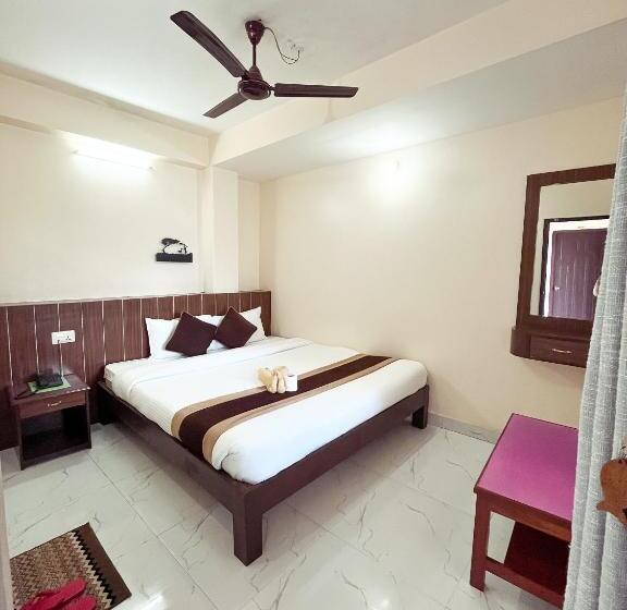 اتاق لوکس, Pokhara Tourist Home