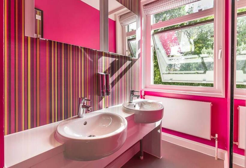 带共用浴室的标准房间, Safestay London Kensington Holland Park