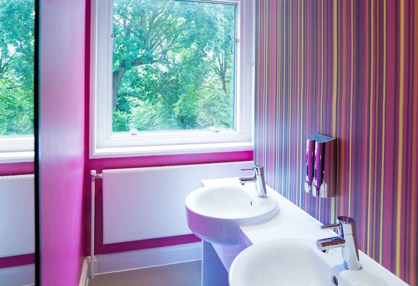 标准间, Safestay London Kensington Holland Park