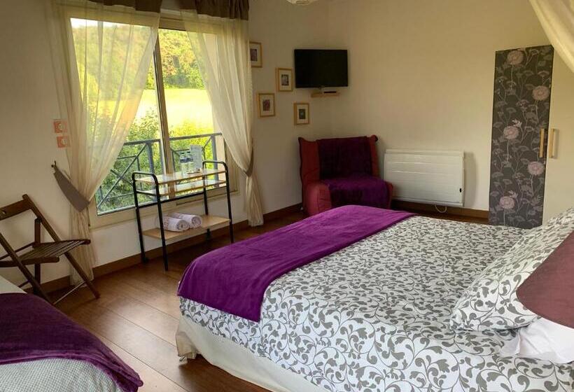 패밀리 룸, La Raimbaudière