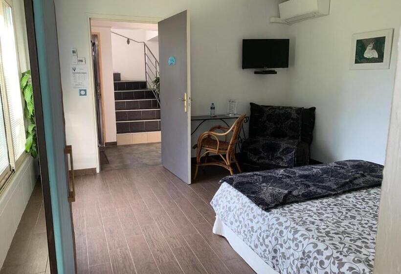 장애인을 위한 스탠다드 룸, La Raimbaudière