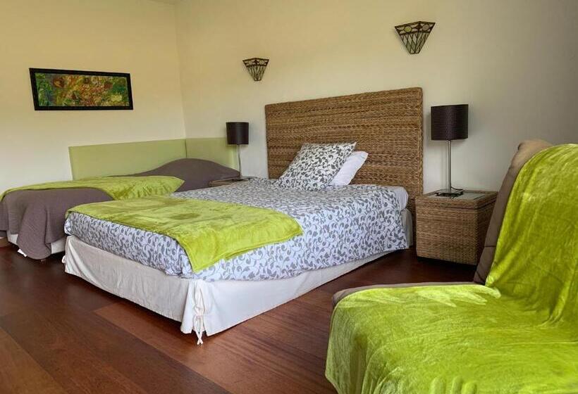 패밀리 룸, La Raimbaudière