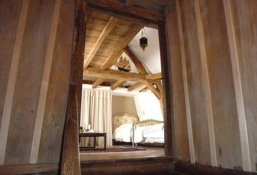 סוויטה משפחתית, Manoir De Boisairault