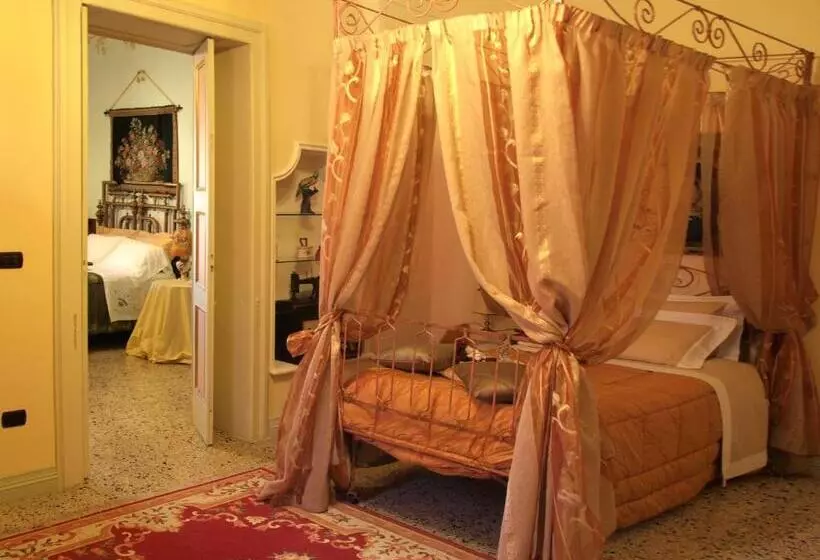 スーペリアトリプルルーム, Palazzo De Castro
