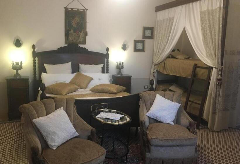 חדר סטנדרט לארבעה, Palazzo De Castro