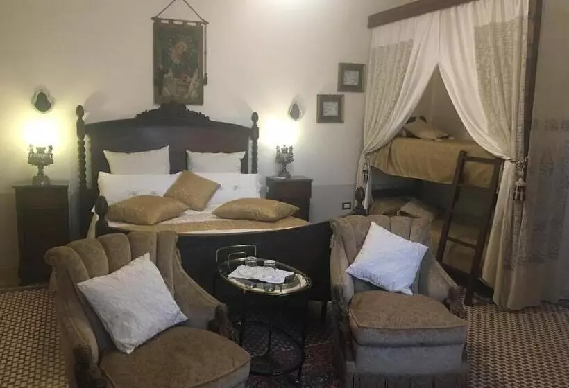スタンダード４人部屋, Palazzo De Castro