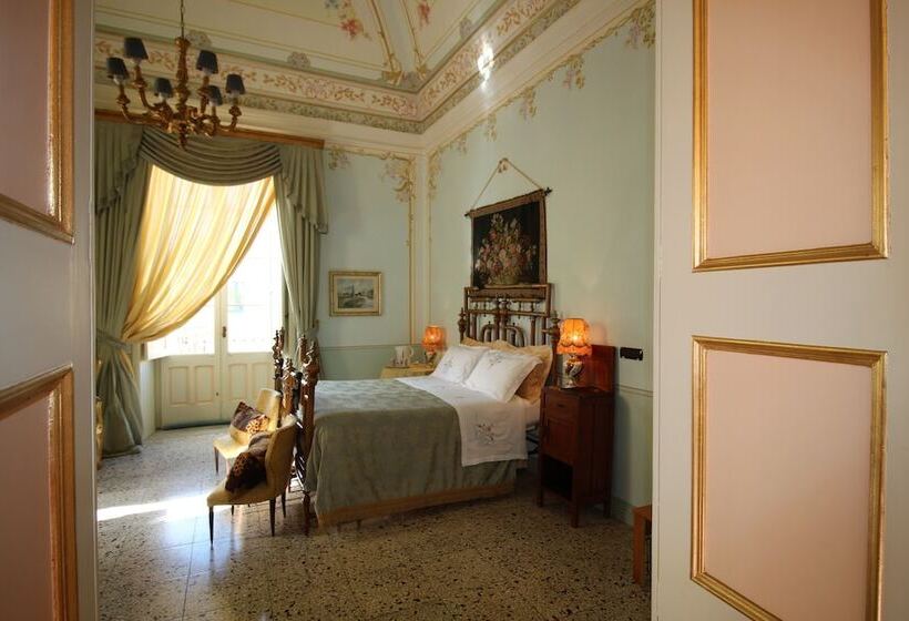 חדר סופריור לשלושה, Palazzo De Castro