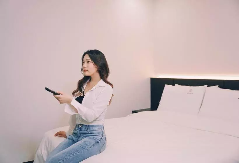 اتاق لوکس, Busan Seomyeon Broa