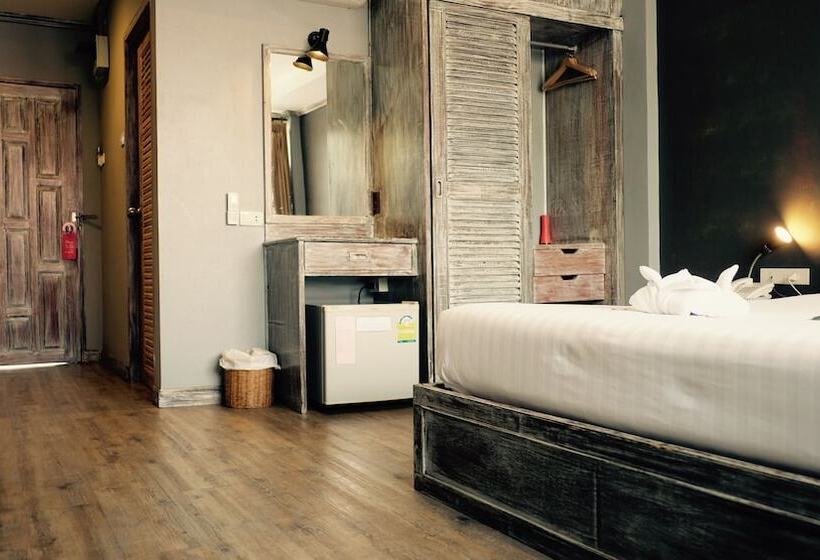 חדר סופריור, City Dance