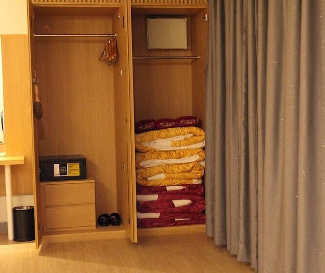 غرفة عائلية, Dongbang